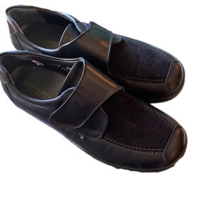 XSensible - NWOT black leather and suede shoes